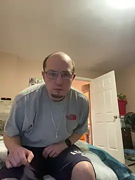 Travis746 online show from April 10, 2026, 6:45 pm