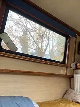 ladyboatlady online show from November 30, 2025, 11:25 am