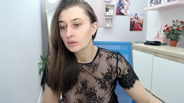 Snapshot of muriel_elvin chatting on December 16, 2025, 8:08 am muriel elvin online show from December 16, 2025, 8:08 am