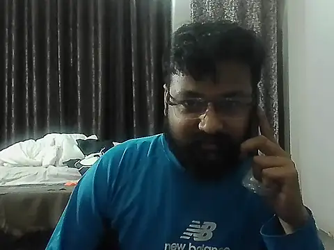 Dollseye online show from February 17, 2026, 1:51 pm