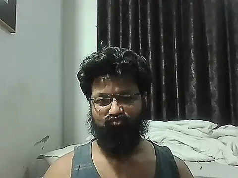 Dollseye online show from April 4, 2026, 5:21 pm