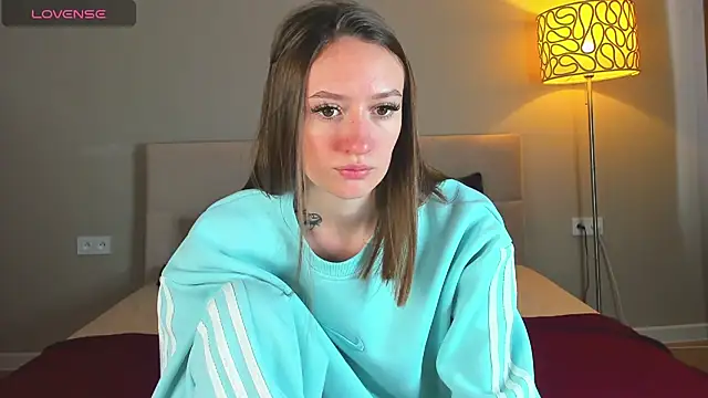 cutienaughtygirl online show from November 13, 2025, 8:46 am