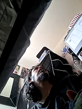 Snapshot of MeTazty294 chatting on October 1, 2025, 7:42 pm MeTazty294 online show from October 1, 2025, 7:42 pm