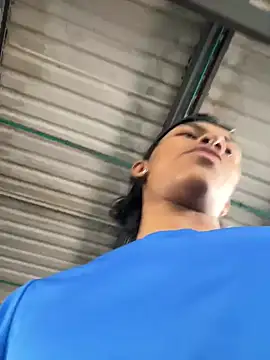 dreyk20 online show from April 17, 2026, 8:45 pm