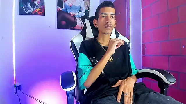 briamhoconor xh online show from March 11, 2026, 4:07 am