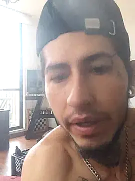 Snapshot of Tattoboy19cm chatting on September 24, 2025, 2:20 pm Tattoboy19cm online show from September 24, 2025, 2:20 pm