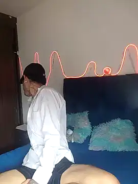 Snapshot of Tattoboy19cm chatting on September 30, 2025, 3:06 pm Tattoboy19cm online show from September 30, 2025, 3:06 pm