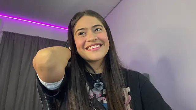 Snapshot of lexie_gray2 chatting on October 23, 2025, 10:19 pm lexie gray2 online show from October 23, 2025, 10:19 pm