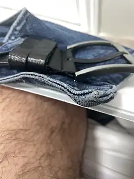 Heros2000 online show from November 6, 2025, 10:27 am