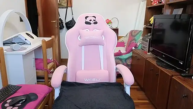 DragonflyExhib online show from April 2, 2026, 7:50 am