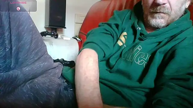 Snapshot of Vrenico-SC chatting on October 5, 2025, 10:57 am Vrenico-SC online show from October 5, 2025, 10:57 am