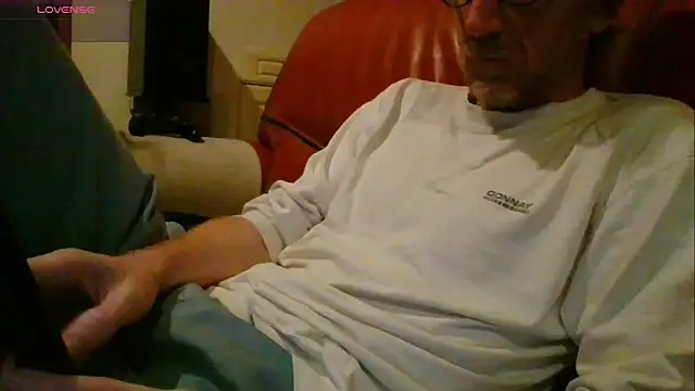 Snapshot of Vrenico-SC chatting on October 6, 2025, 5:54 pm Vrenico-SC online show from October 6, 2025, 5:54 pm