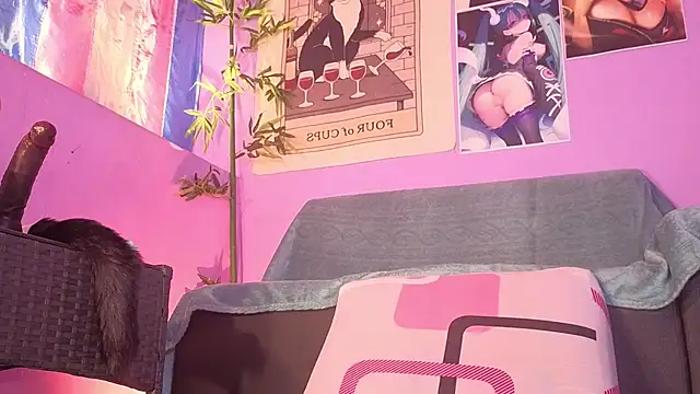 Snapshot of Gaia_Gatex chatting on October 20, 2025, 1:00 pm Gaia Gatex online show from October 20, 2025, 1:00 pm