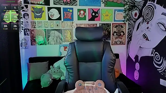 Yuhwan  online show from March 18, 2026, 8:12 pm