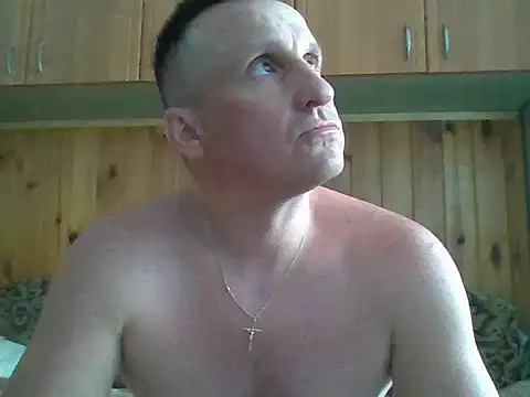 Maksymilian1 online show from May 3, 2026, 2:34 pm