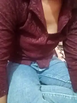Snapshot of Mynidhiji chatting on April 4, 2026, 5:27 am Mynidhiji online show from April 4, 2026, 5:27 am