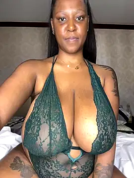 Snapshot of sexyBoobies98 chatting on October 30, 2025, 6:30 pm sexyBoobies98 online show from October 30, 2025, 6:30 pm