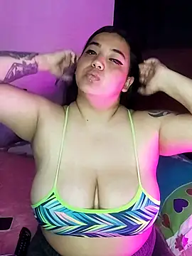 Snapshot of kittenFreyja_ chatting on September 11, 2025, 1:06 am kittenFreyja online show from September 11, 2025, 1:06 am