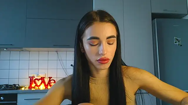 Snapshot of EvaMelnik chatting on September 16, 2025, 2:18 pm EvaMelnik online show from September 16, 2025, 2:18 pm