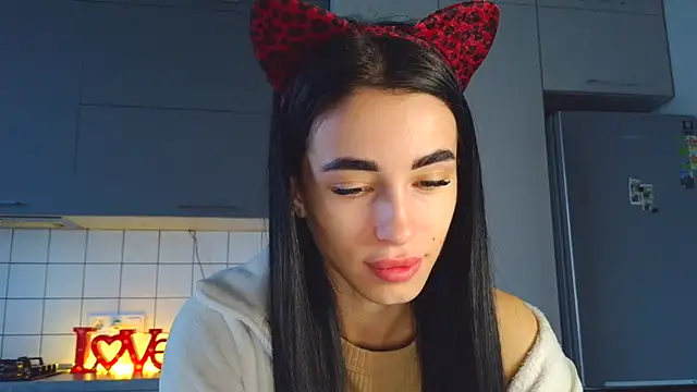 Snapshot of EvaMelnik chatting on October 5, 2025, 2:59 pm EvaMelnik online show from October 5, 2025, 2:59 pm