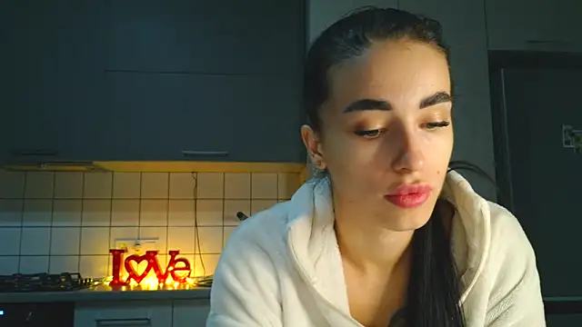 Snapshot of EvaMelnik chatting on October 10, 2025, 4:28 pm EvaMelnik online show from October 10, 2025, 4:28 pm