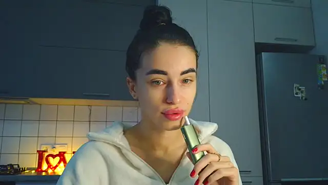 Snapshot of EvaMelnik chatting on October 11, 2025, 2:59 pm EvaMelnik online show from October 11, 2025, 2:59 pm