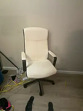 Juicystorm online show from July 31, 2026, 4:56 am