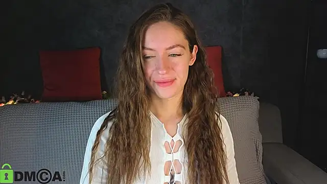 Agnes Wells online show from May 6, 2026, 1:25 am