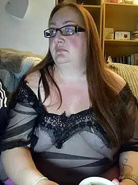 Snapshot of Luscious-LucyXX chatting on April 5, 2026, 7:55 pm Luscious-LucyXX online show from April 5, 2026, 7:55 pm