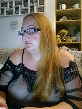 Luscious-LucyXX online show from July 2, 2026, 8:04 pm