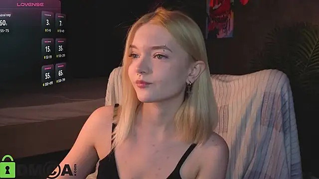 Snapshot of Carrie_Foster chatting on March 2, 2026, 12:56 pm Carrie Foster online show from March 2, 2026, 12:56 pm