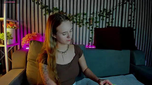 Casey Sweeet online show from February 2, 2026, 9:19 am