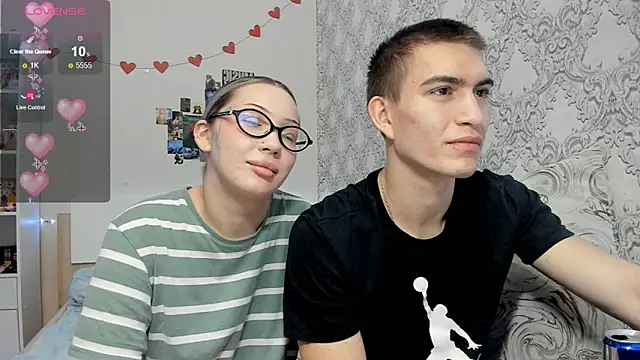 Snapshot of gretty_love chatting on October 29, 2025, 10:28 am gretty love online show from October 29, 2025, 10:28 am