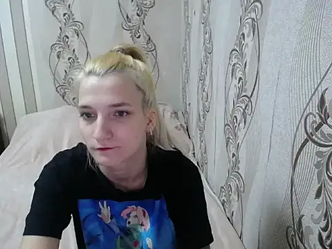 Snapshot of AlissaClark chatting on November 20, 2025, 9:58 pm AlissaClark online show from November 20, 2025, 9:58 pm