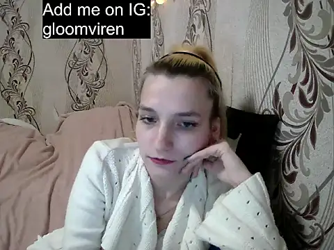 Snapshot of AlissaClark chatting on February 4, 2026, 10:58 pm AlissaClark online show from February 4, 2026, 10:58 pm