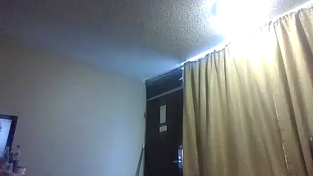 Flossee online show from March 7, 2026, 11:57 pm