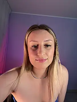 Snapshot of KassandraTress chatting on November 24, 2025, 3:23 pm KassandraTress online show from November 24, 2025, 3:23 pm