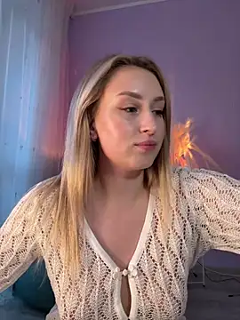 Snapshot of KassandraTress chatting on February 24, 2026, 4:05 pm KassandraTress online show from February 24, 2026, 4:05 pm