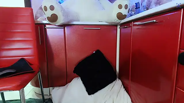 SquirtMilf00 online show from February 25, 2026, 5:06 am