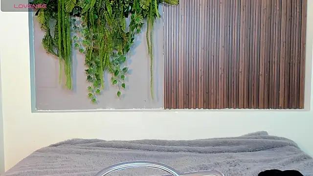 Dakotaferreti online show from September 30, 2025, 8:36 pm