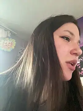 Kemeli008 online show from May 5, 2026, 5:21 pm