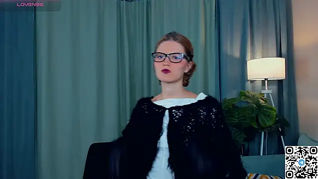 Snapshot of EdlinGathright chatting on November 2, 2025, 5:21 am EdlinGathright online show from November 2, 2025, 5:21 am