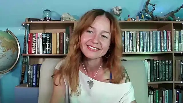 Foxilady357 online show from September 11, 2025, 2:06 pm