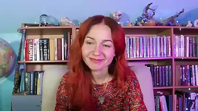 Foxilady357 online show from November 4, 2025, 5:01 pm