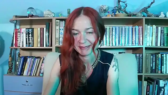 Foxilady357 online show from June 11, 2026, 2:04 pm