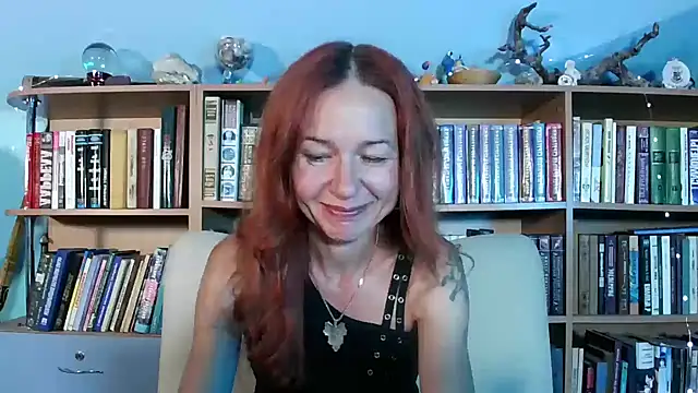 Foxilady357 online show from August 7, 2026, 1:35 pm