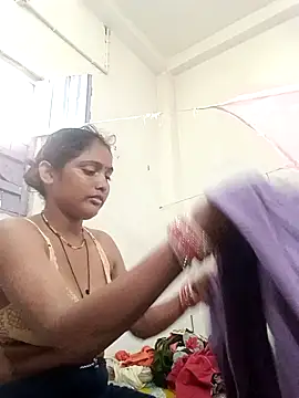 Snapshot of Guriya0076 chatting on May 16, 2026, 1:02 am Guriya0076 online show from May 16, 2026, 1:02 am