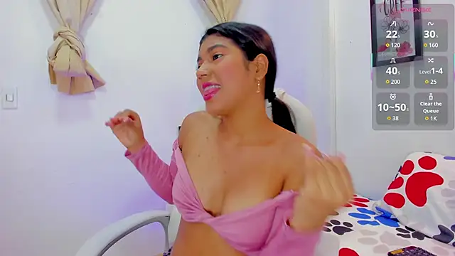 andrea sanchezz online show from September 25, 2025, 2:10 pm