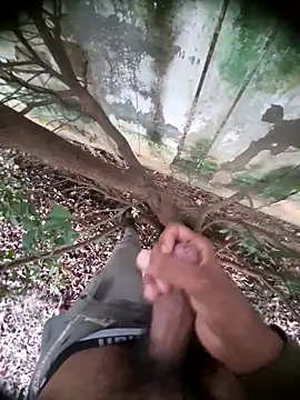 Snapshot of Desi_Horny_Boys chatting on September 19, 2025, 11:44 am Desi Horny Boys online show from September 19, 2025, 11:44 am