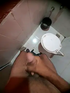 Snapshot of Desi_Horny_Boys chatting on October 15, 2025, 5:24 pm Desi Horny Boys online show from October 15, 2025, 5:24 pm